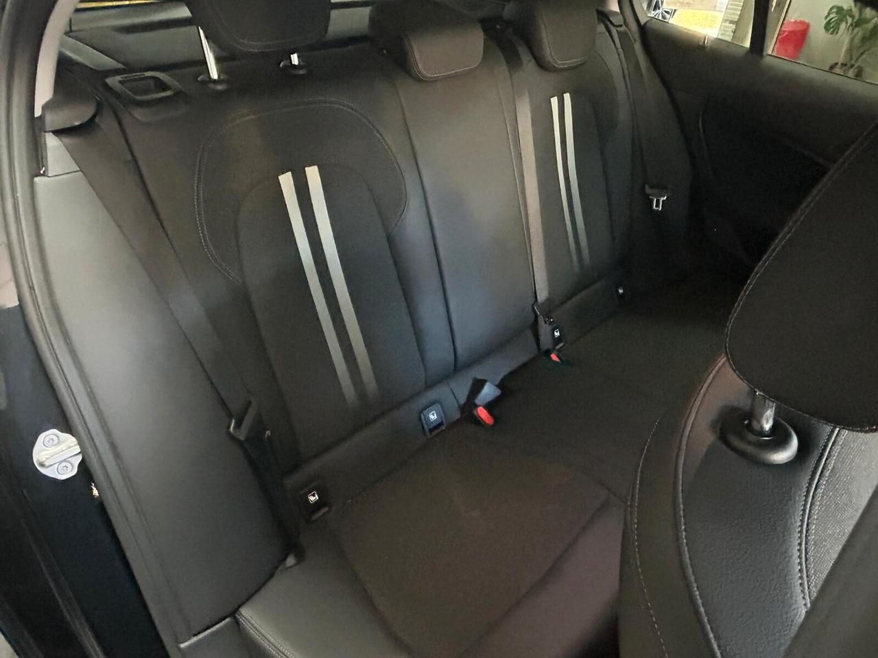 Bmw 118i 5p. Sport auto