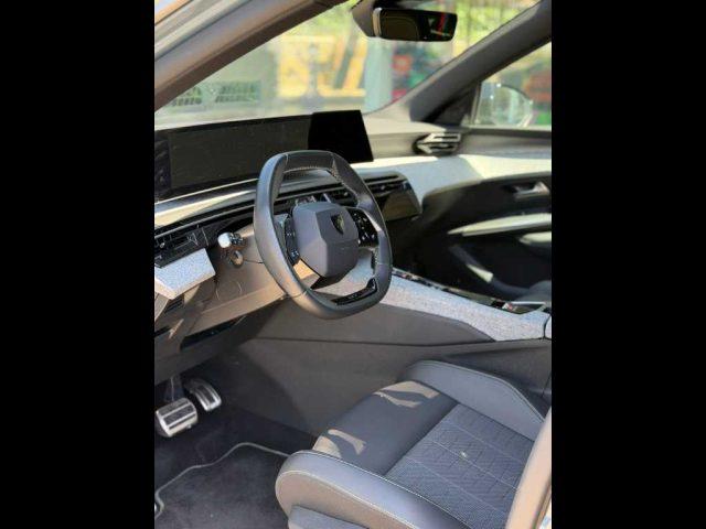 PEUGEOT 3008 3ª serie - Hybrid 136 e-DCS6 GT