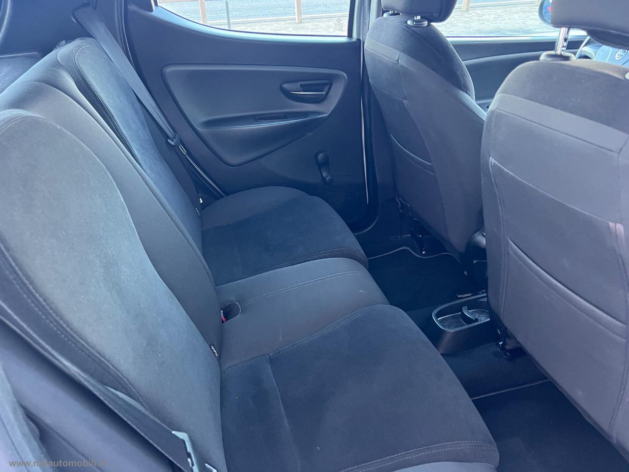 LANCIA Ypsilon 0.9 T.Air 85 CV 5p. S&S DFN Plat AUTOMATICA