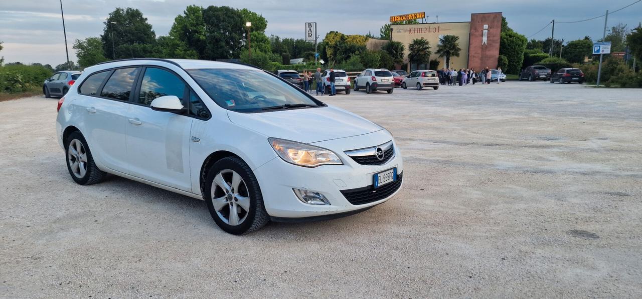 Opel Astra 1.7 CDTI 110CV Sports Tourer Elective