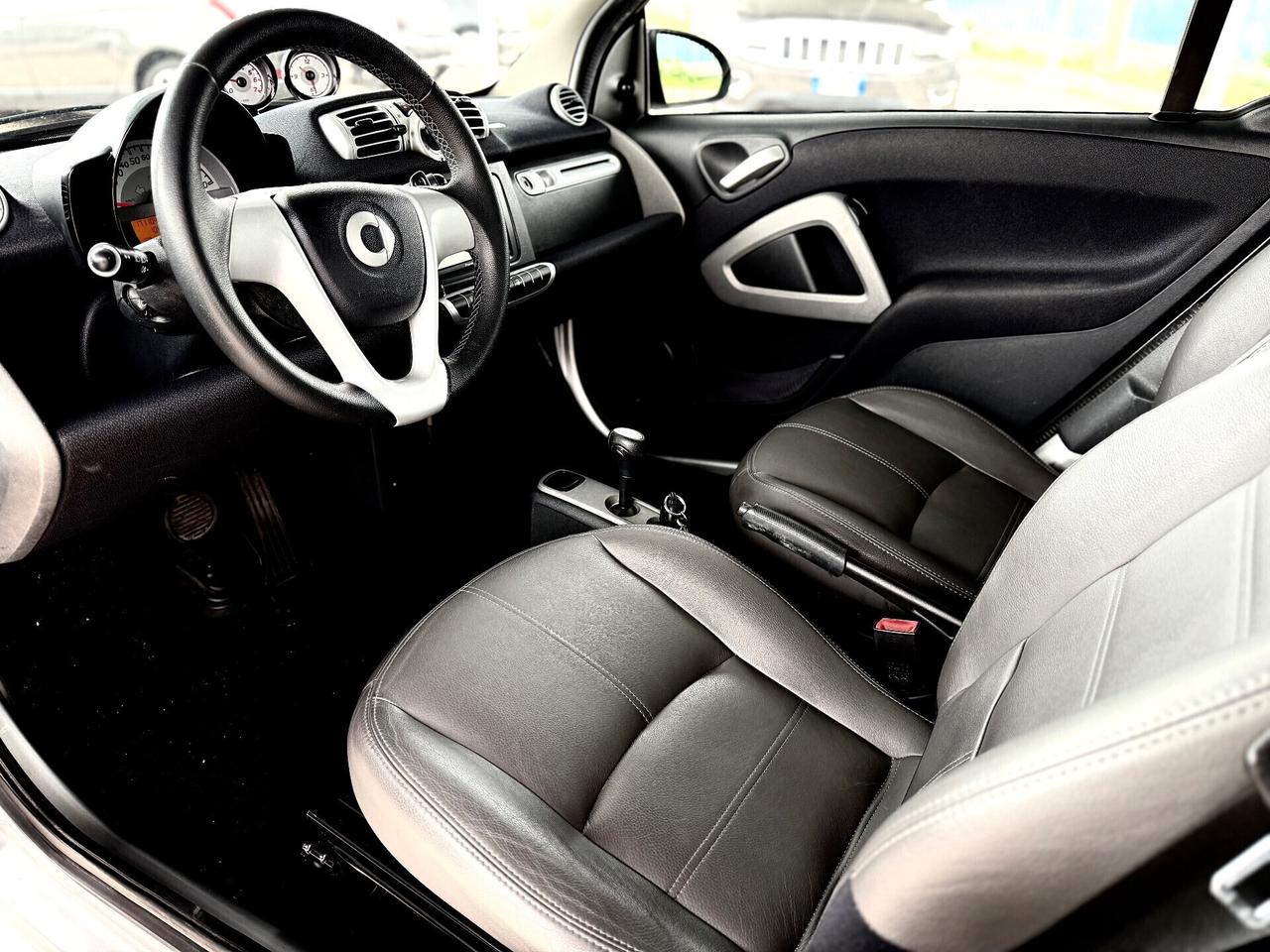 Smart ForTwo 1000 62 kW coupé passion