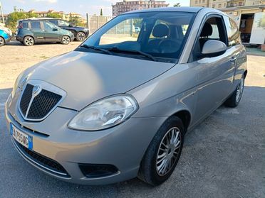 Lancia Ypsilon 1.2 Benzina - Neopatentati