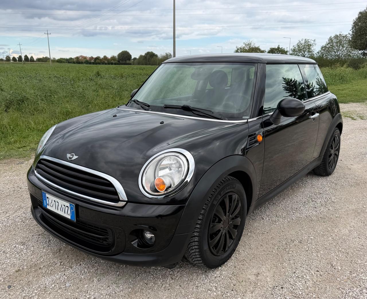 MINI COOPER ONE 1.6 BENZINA NEOPATENTATi R56