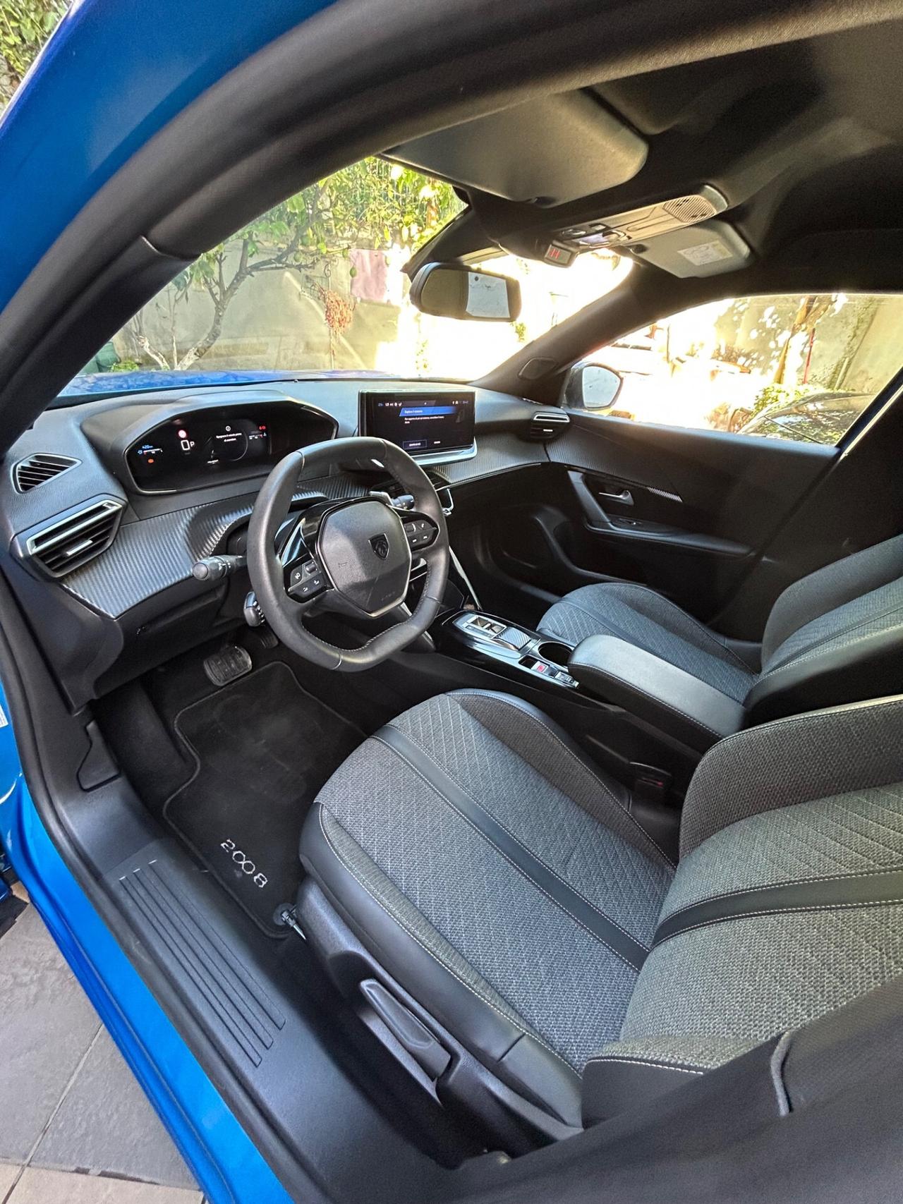 Peugeot 2008 BlueHDi 130 S&S EAT8 Allure Pack