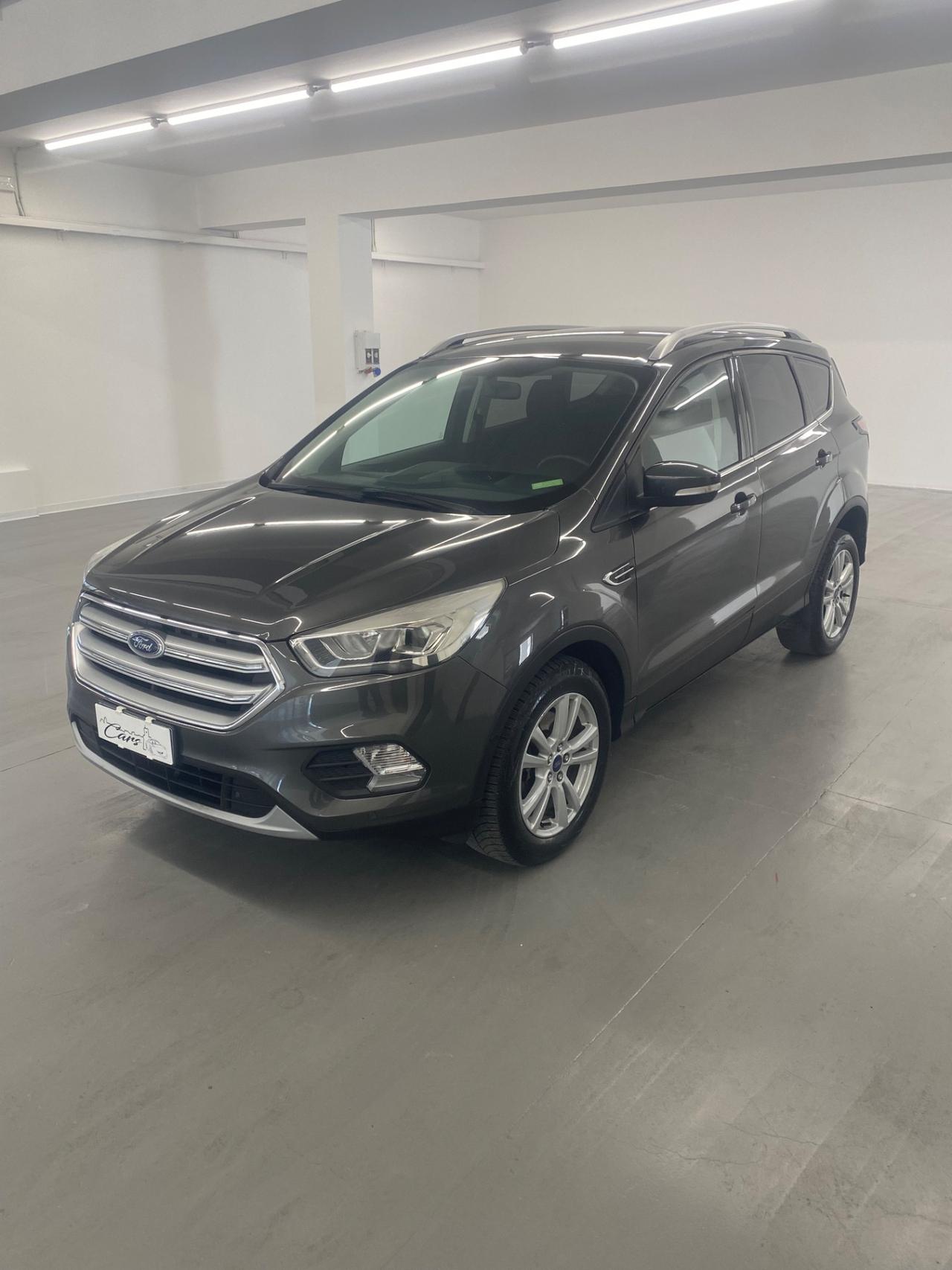 Ford Kuga 1.5 TDCI 120 CV S&S 2WD Powershift ST-Line