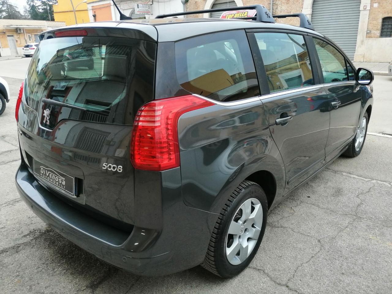 Peugeot 5008 1.6 HDi 115CV ALLURE 7 POSTI