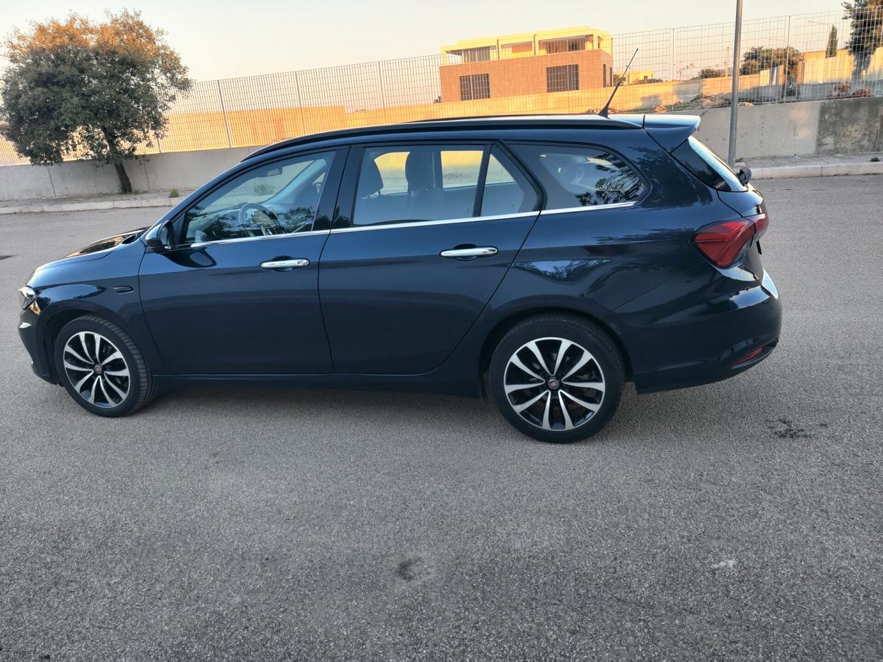 Fiat Tipo 1.6 Mjt S&S SW Lounge km.150mila