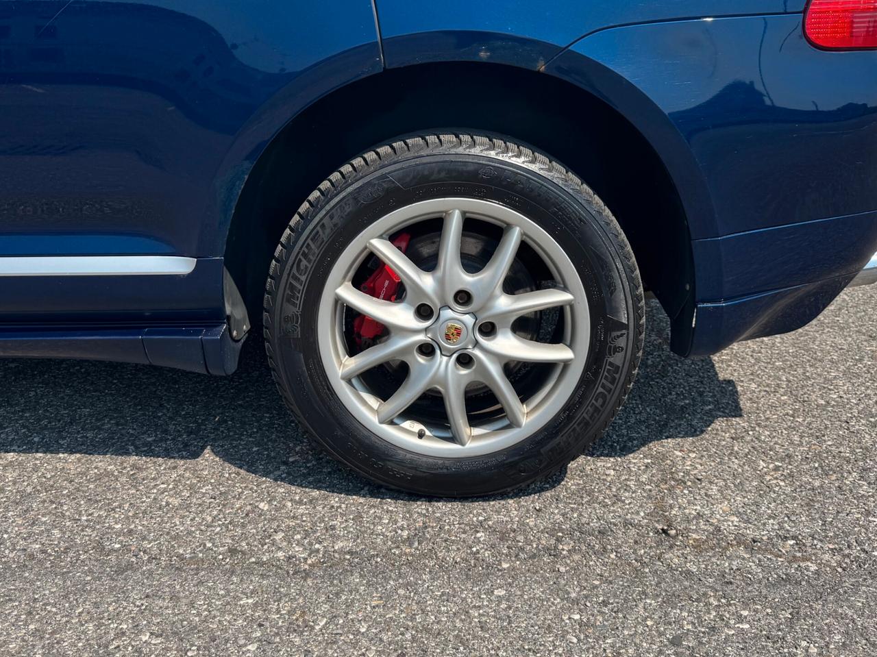 Porsche Cayenne 4.5 Turbo S asi