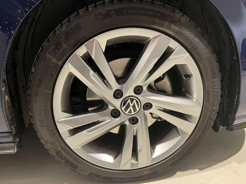 Volkswagen Golf Golf 1.5 eTSI 150 CV EVO ACT DSG R-Line