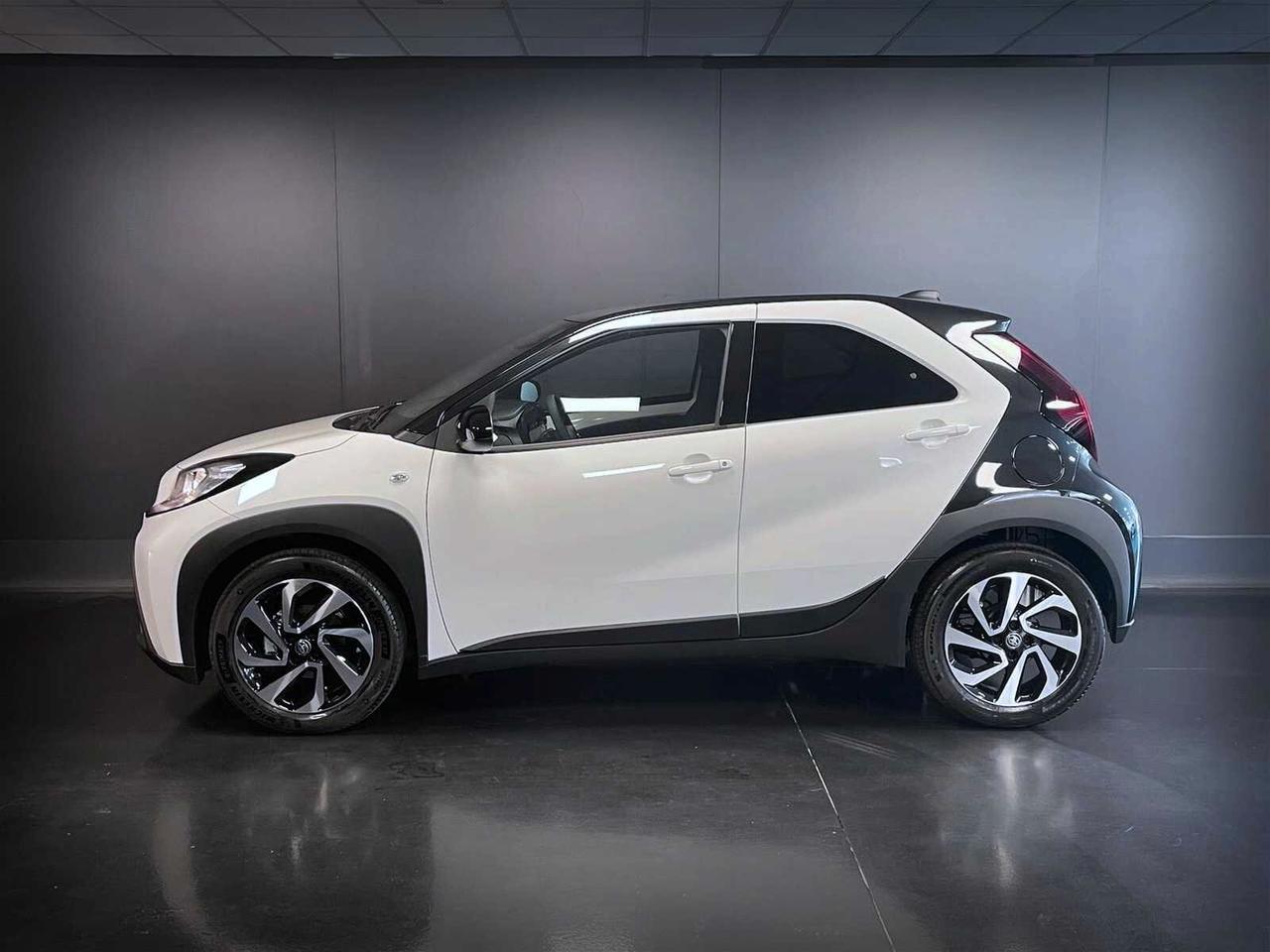TOYOTA AYGO X 1.0 VVT-I 72 CV 5 PORTE TREND KM0