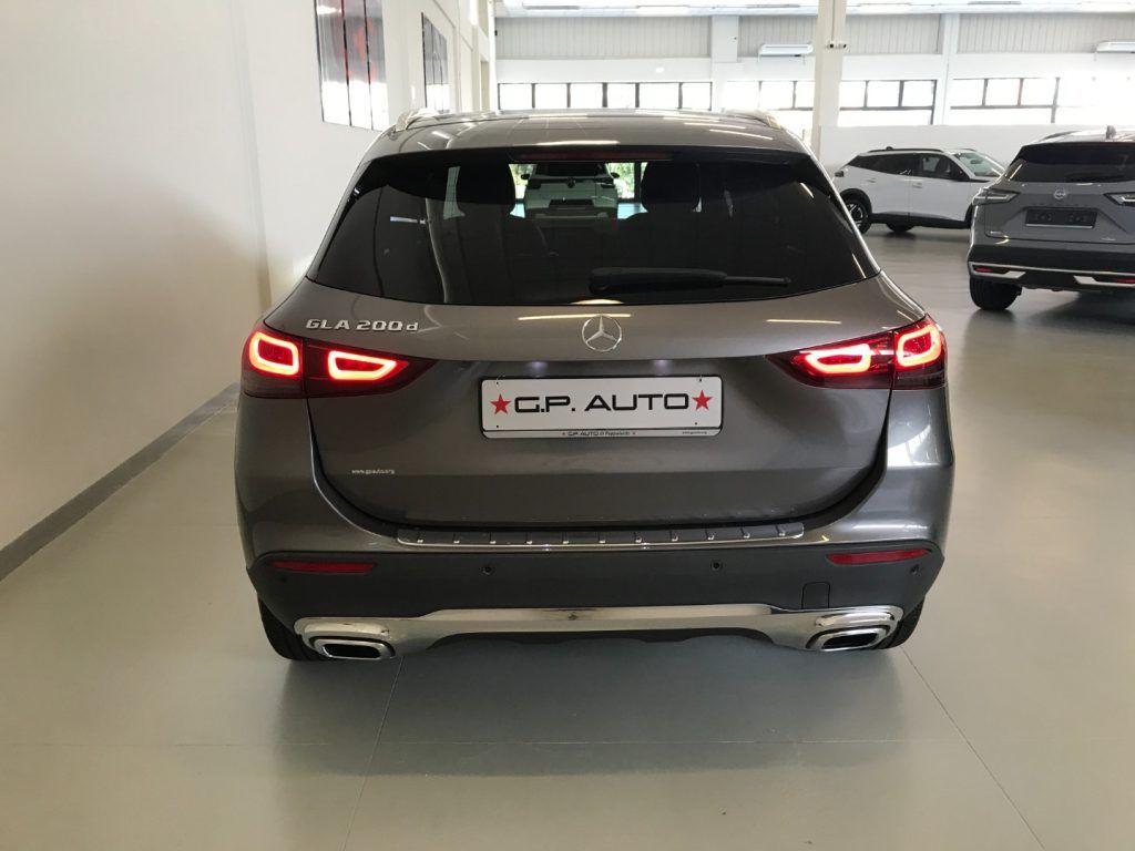 Mercedes-Benz GLA 200 d Automatic Sport Plus + Tetto