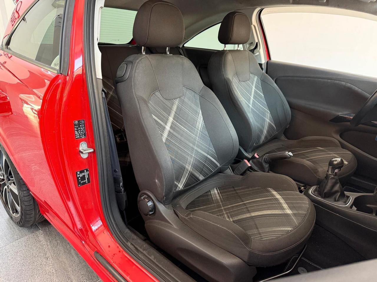 Opel Corsa 1.3 CDTI ecoFLEX 95CV Start&Stop Coupé b-Color