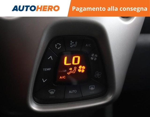 TOYOTA Aygo 1.0 VVT-i 69 CV 5 porte x-play TSS