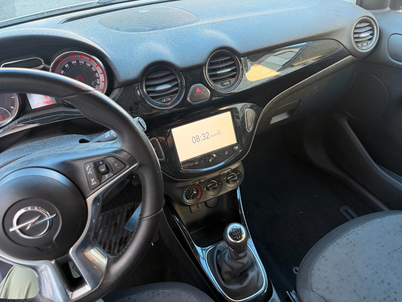 Opel Adam Rocks 1.2 70 CV NEOPATENTATI