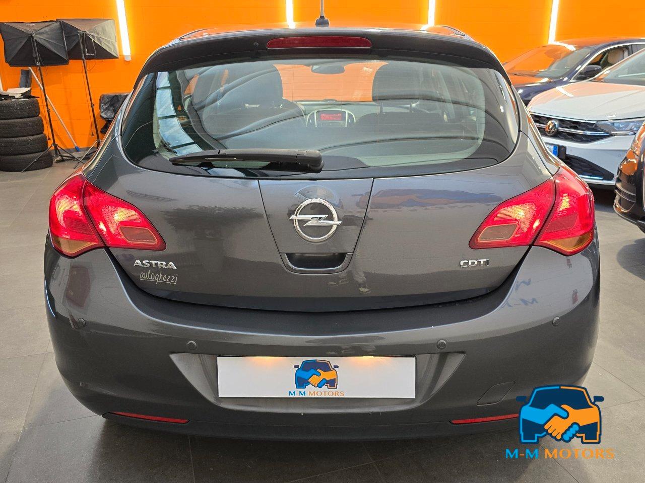 Opel Astra 5 Porte Astra 5p 1.7 cdti Cosmo 110cv