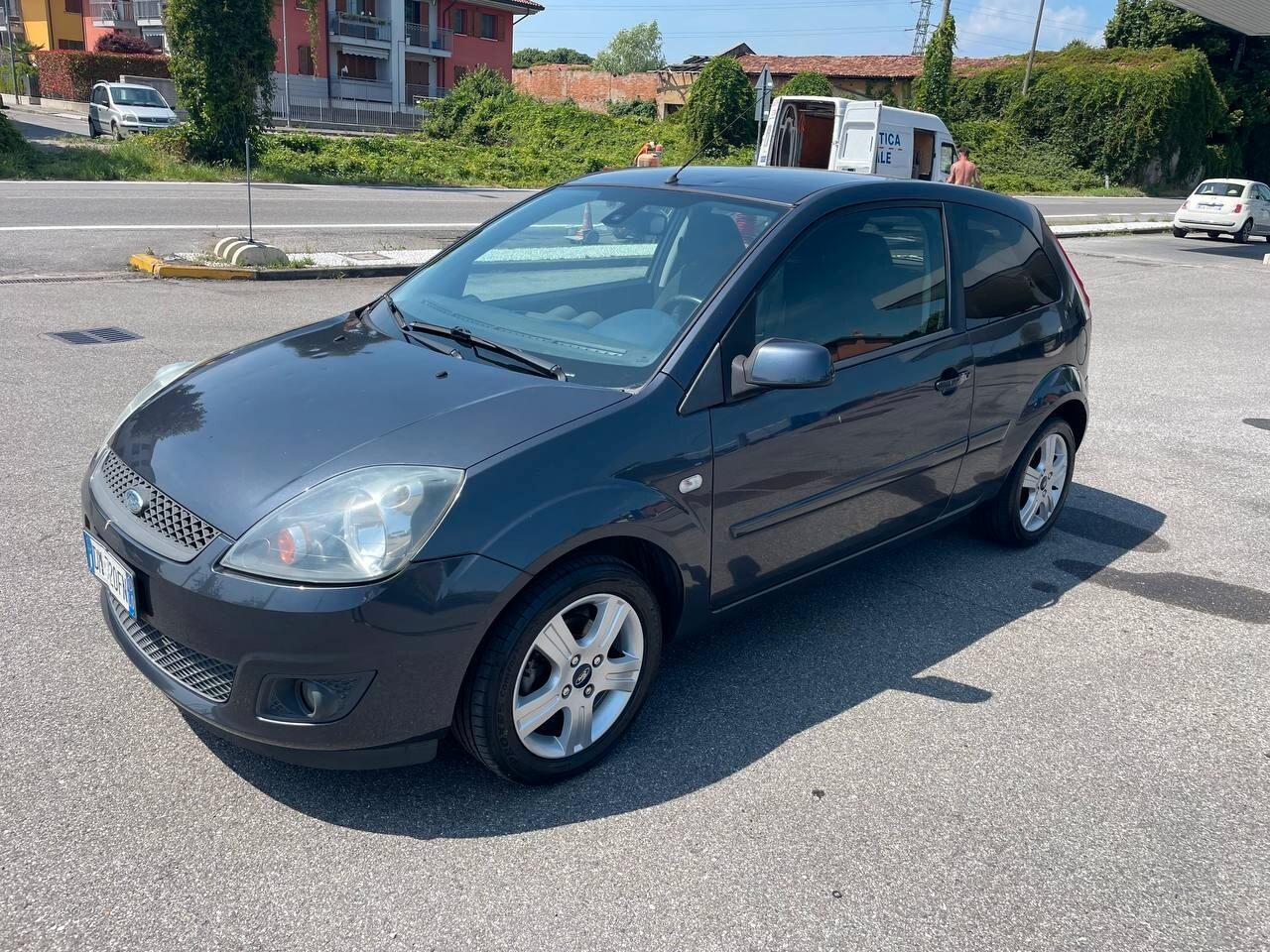Ford Fiesta 1.4 TDCi 3p. Ghia
