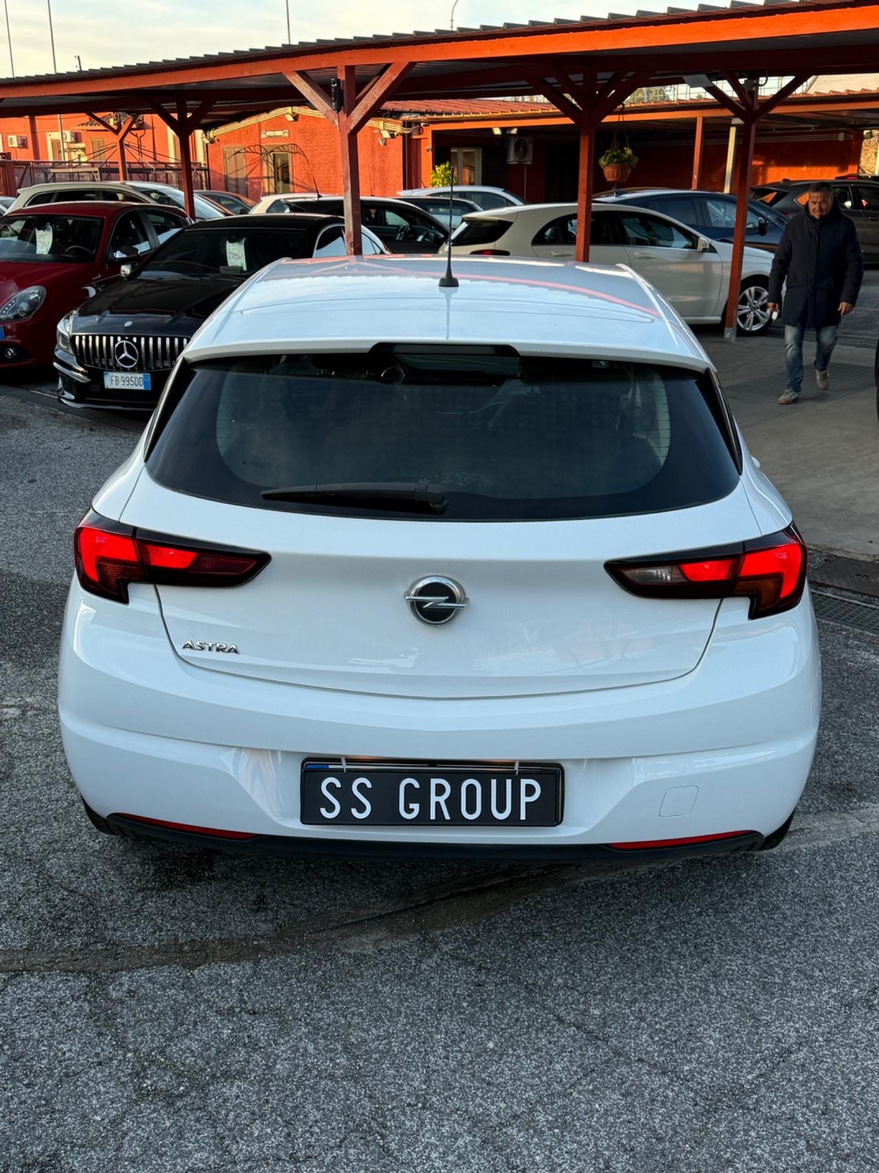 Astra 1.4 / 5 porte /Cosmo/unipro/rate/permute/