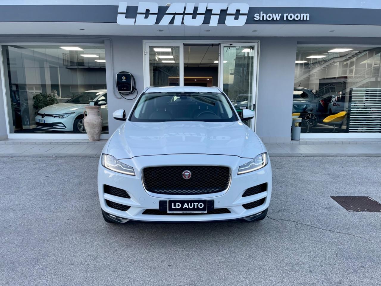 Jaguar F-Pace 2.0 D 180 CV AWD aut. R-Sport CATENA NUOVA