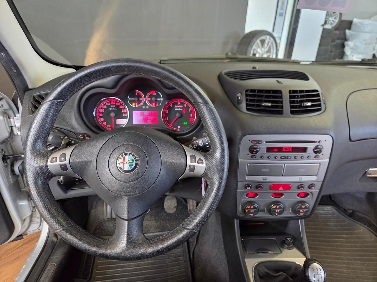 Alfa Romeo 147 3 Porte 147 3p 1.6 ts 16v Distinctive c/esp 105cv