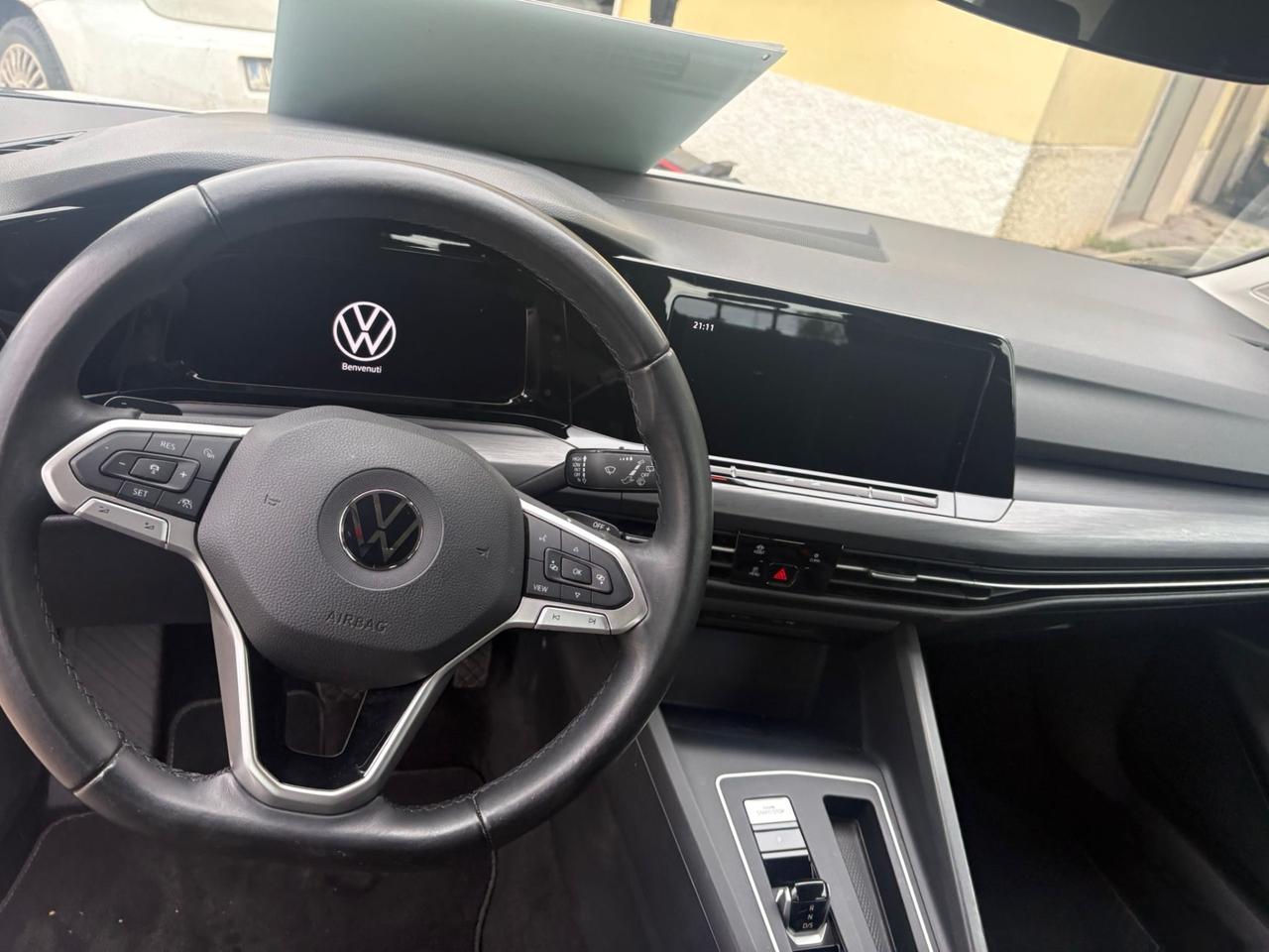 Volkswagen Golf 8 style
