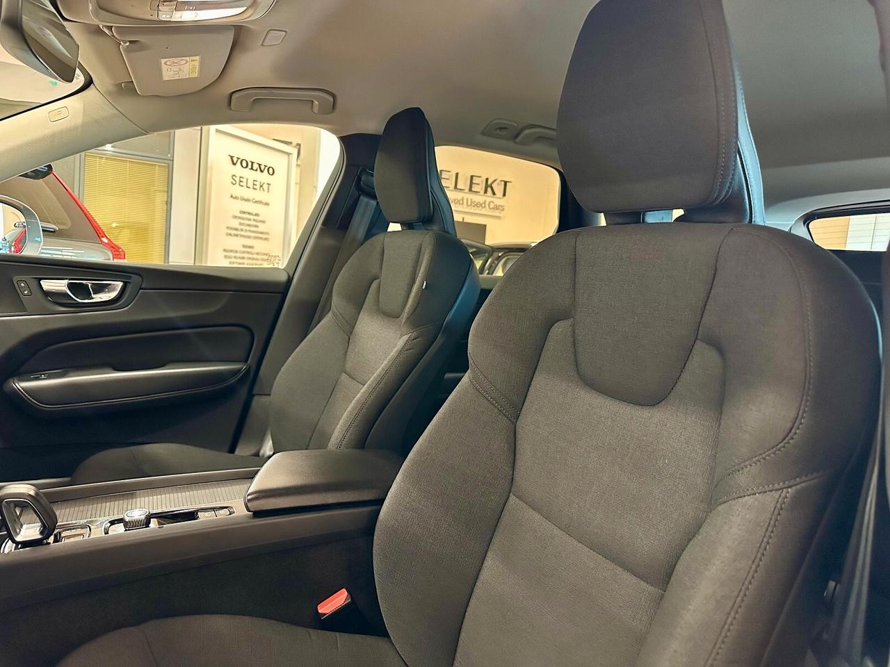 Volvo XC 60 XC60 B4 (d) AWD Geartronic Momentum Pro