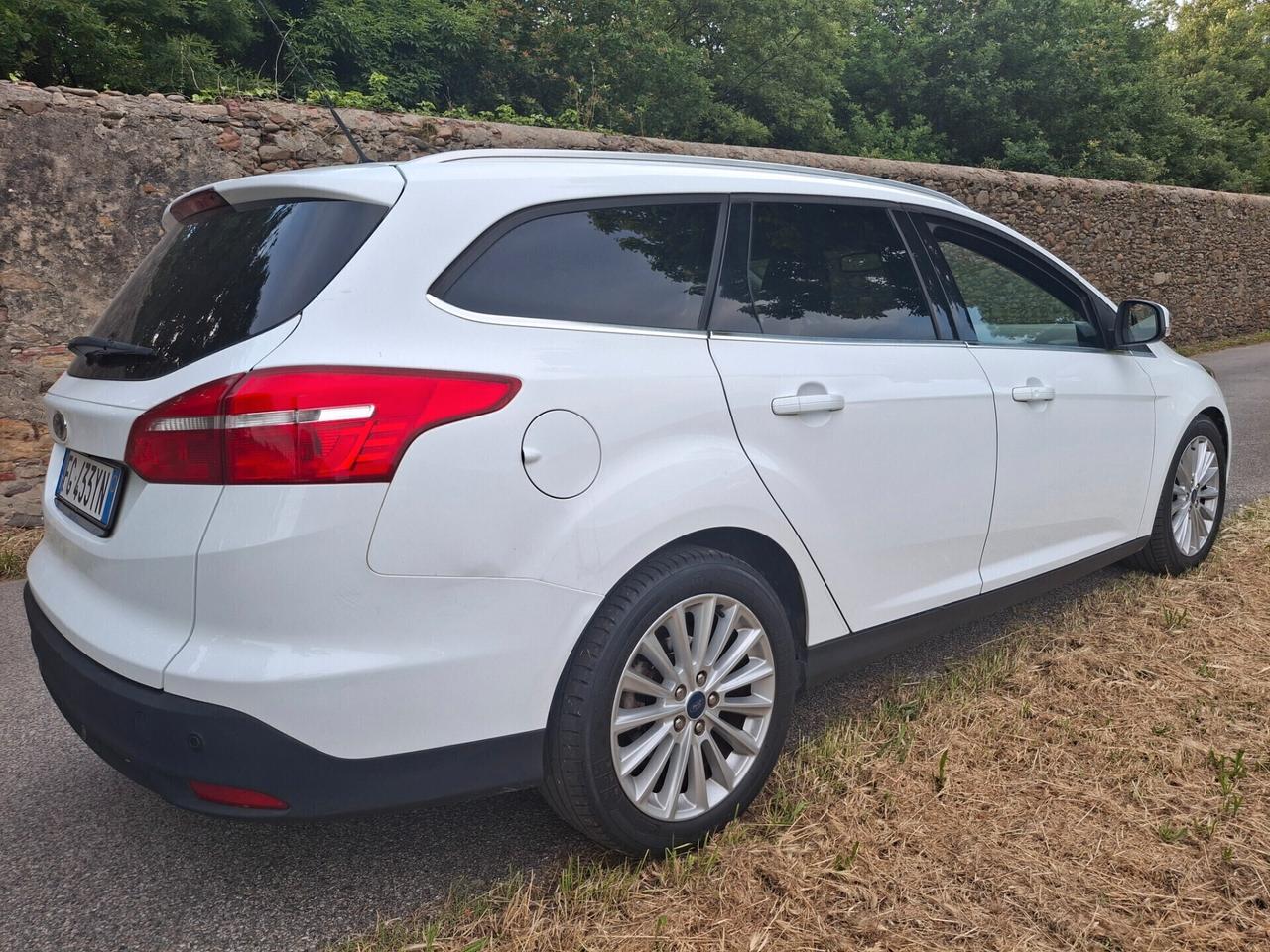 FORD FOCUS 1.5 TDCi 120 CV.Start&Stop SW Titanium-NAVI-