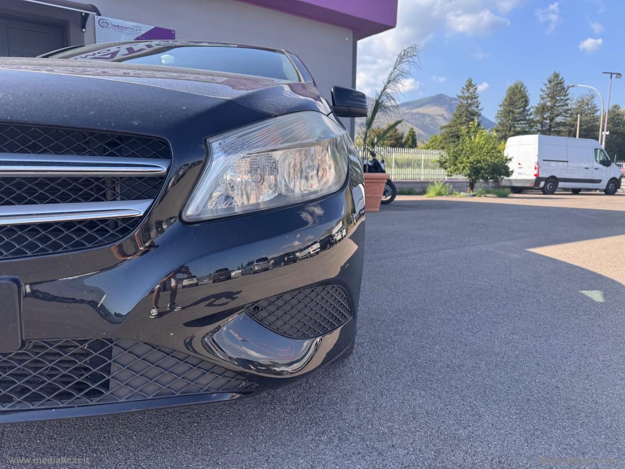 MERCEDES-BENZ A 180 CDI BlueEFFICIENCY Premium