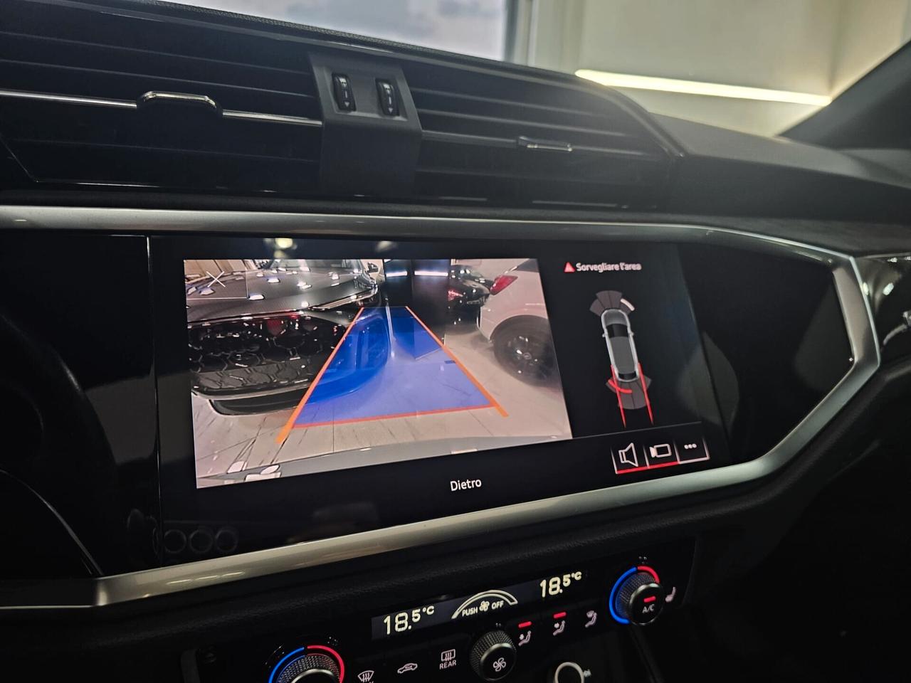 NUOVA AUDI RSQ3 SPORTBACK 2.5 BENZ 400CV S-TRONIC BLACKLINE