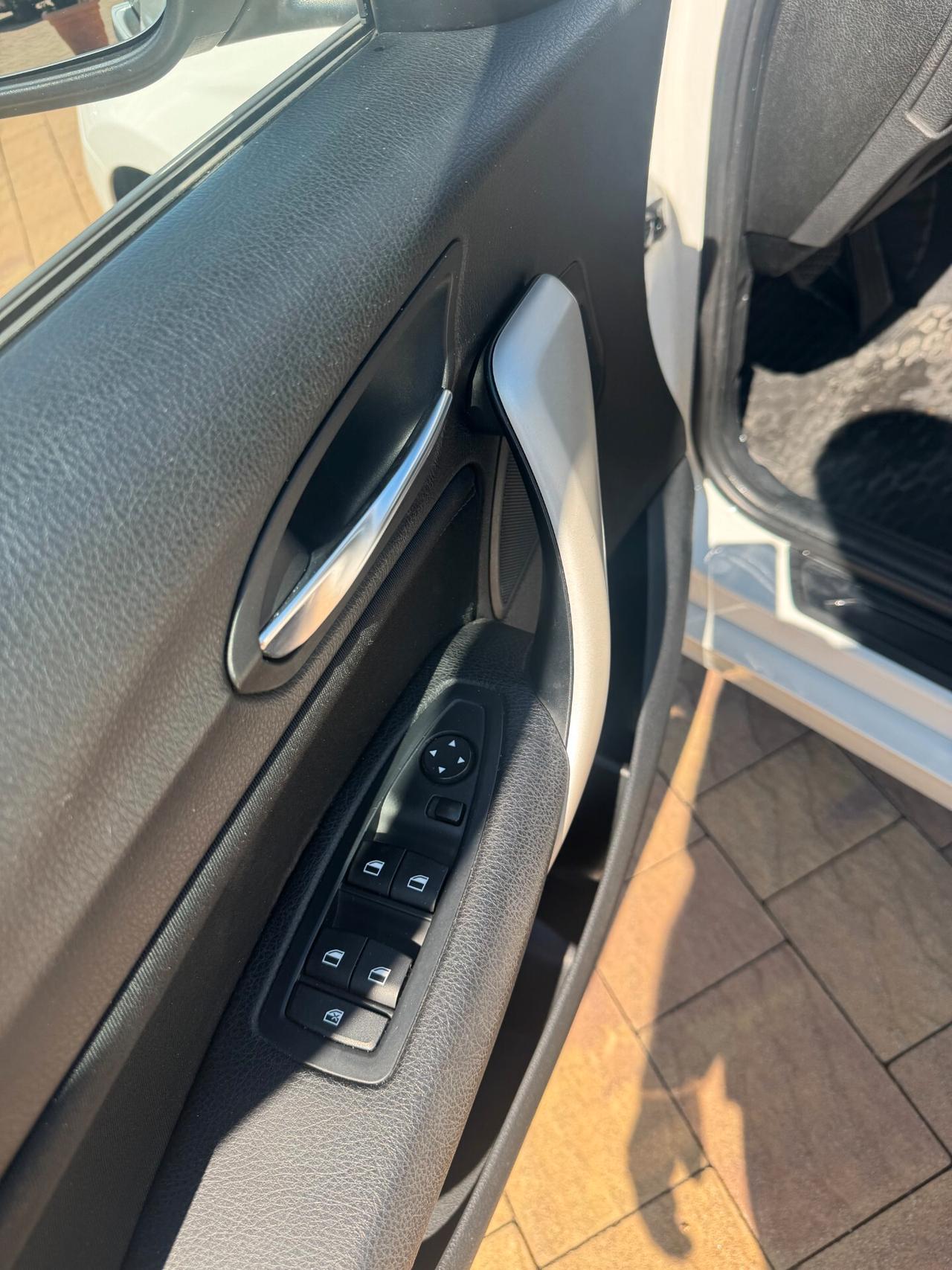 Bmw 116 116d 5p. Urban