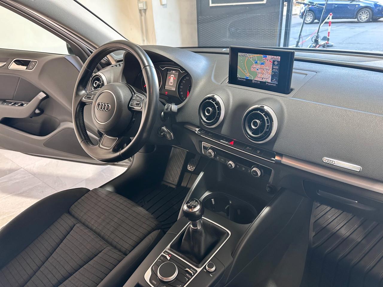 Audi A3 SPB 1.6 TDI 110cv – NAVI – FULL – DA VETRINA