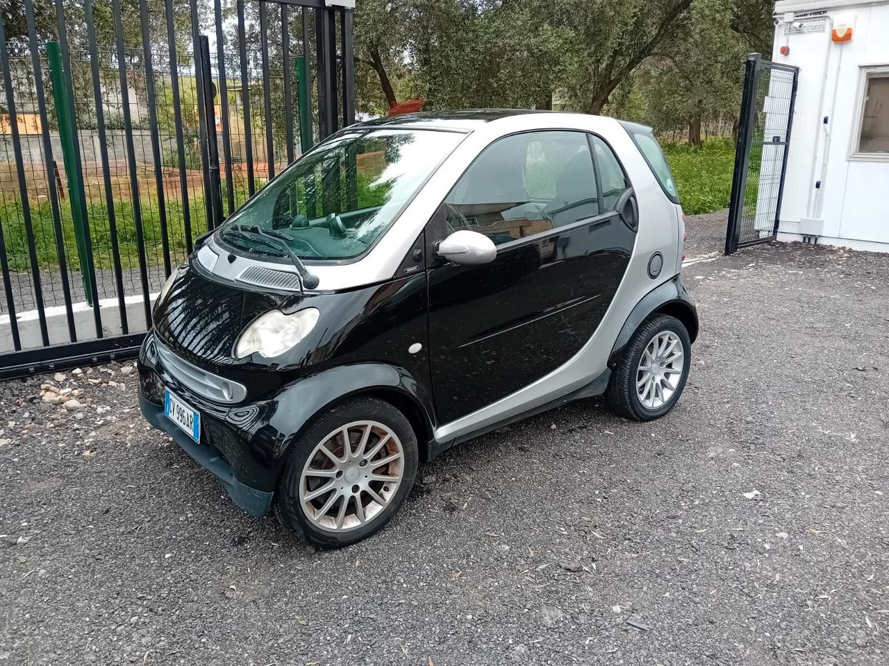 Smart ForTwo 700 coupé pure (45 kW)