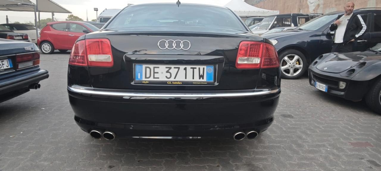 Audi A8 S8 5.2 V10 quattro tiptronic