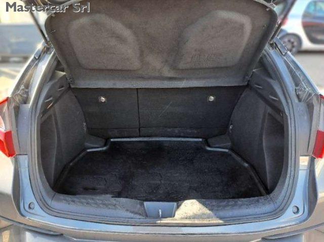 TOYOTA C-HR C-HR 1.8h Business 2wd e-cvt - Navi - FV170PX