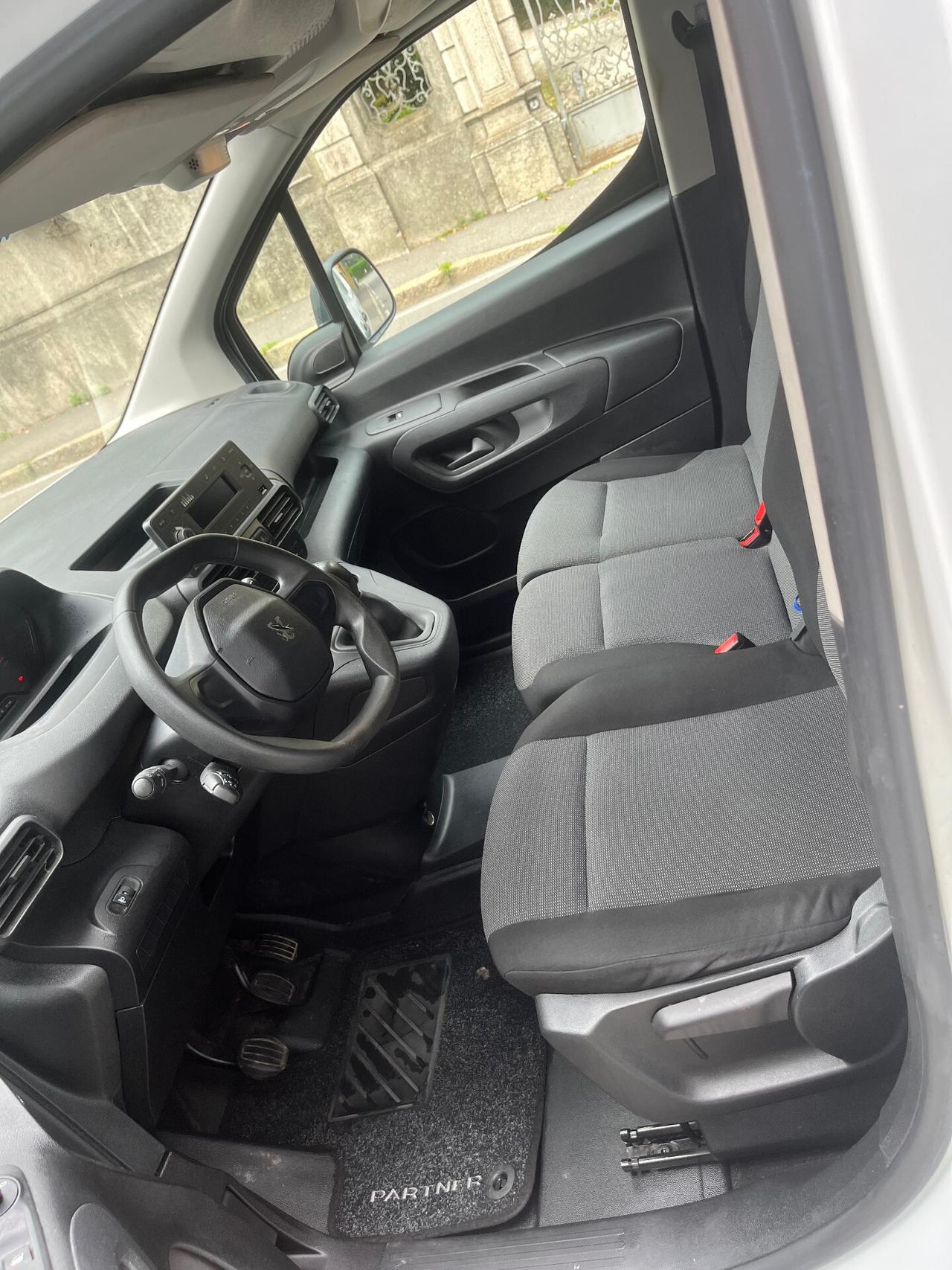 PEUGEOT PARTNER 1.5 HDI - AUTOCARRO 3 POSTI - PORTATA 878 KG. - 2020