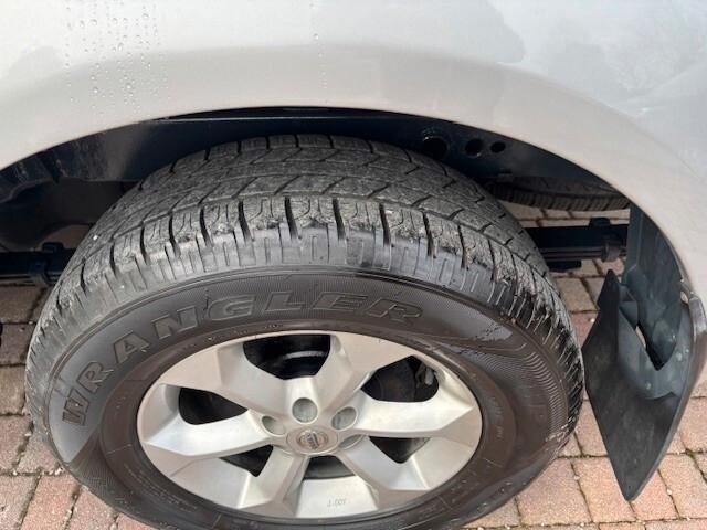 Nissan Navara 2.5 dCi 190CV 4 porte Double Cab LE Automatik