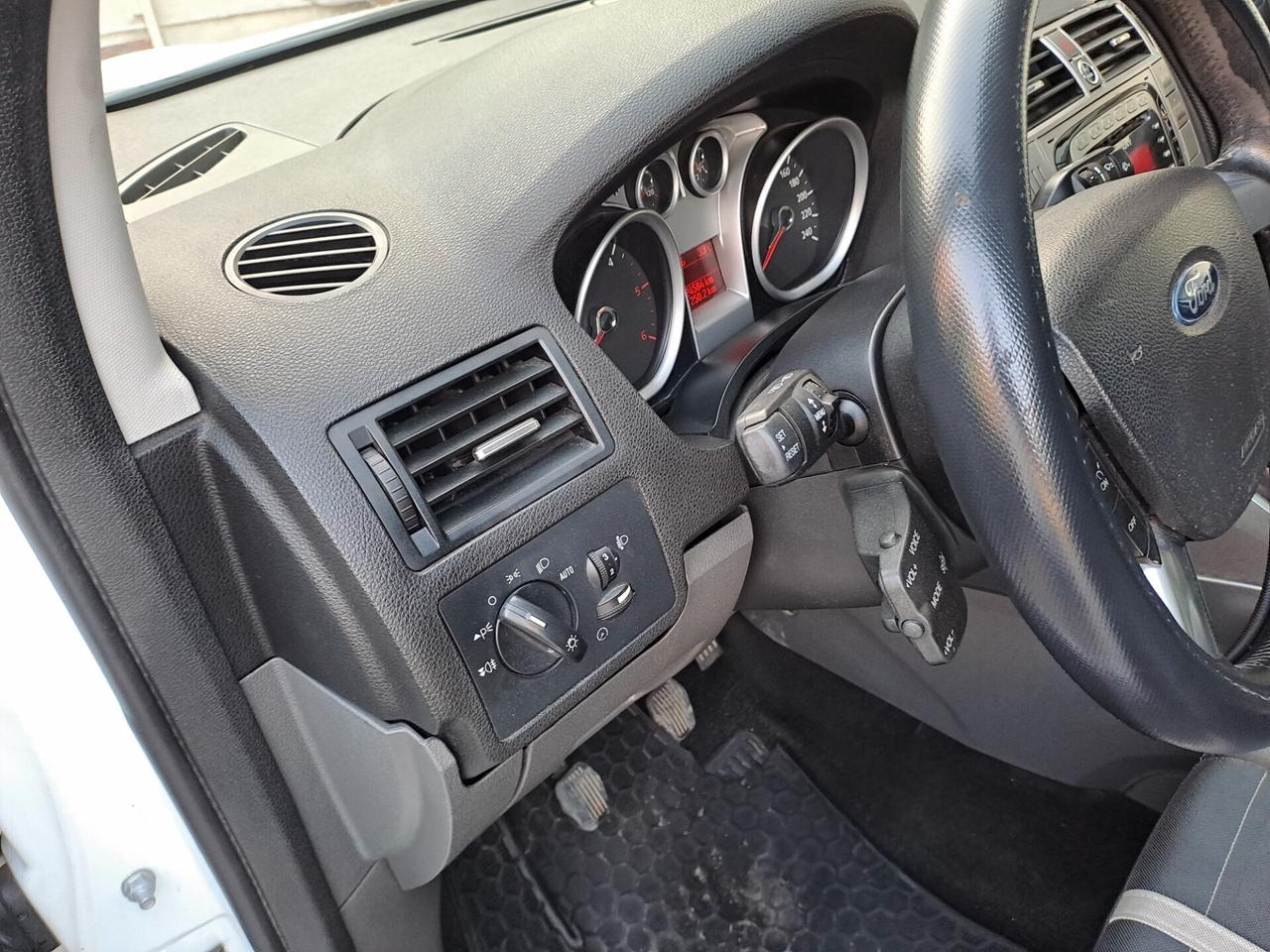 Ford Kuga 2.0 TDCi 136 CV 4WD Titanium DPF
