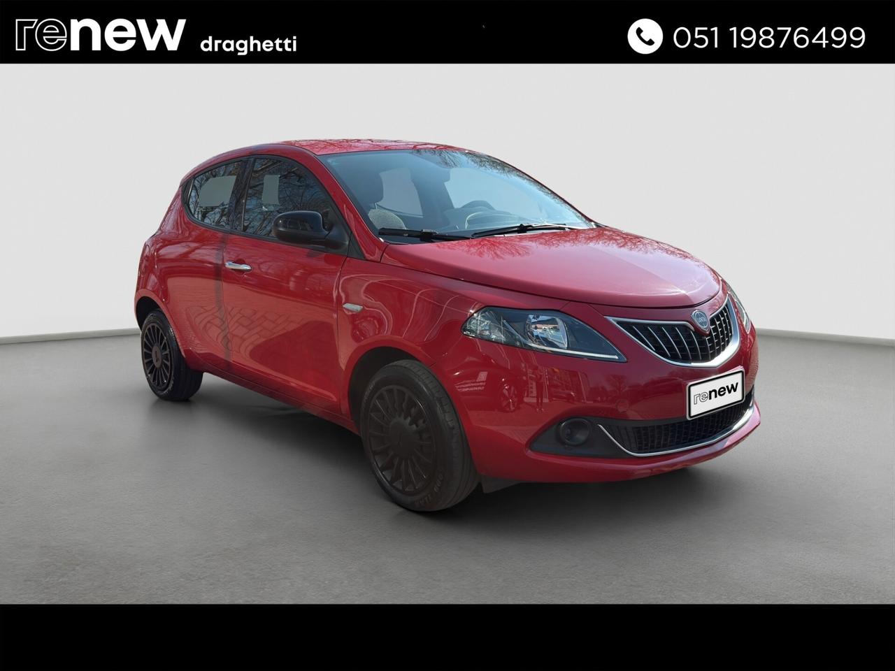 Lancia Ypsilon 1.0 FireFly 5 porte S&S Hybrid Silver