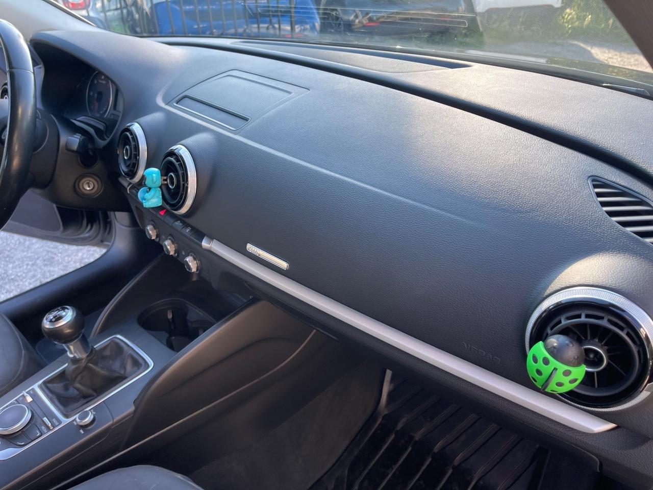 Audi A3 SPB 1.6 TDI clean diesel Ambition