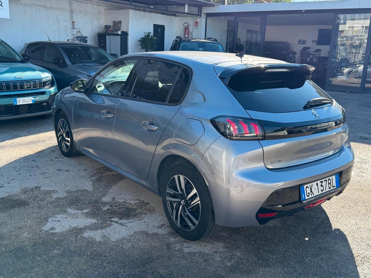 Peugeot 208 2023 PureTech 100 Stop&Start Allure AUTOMATICA