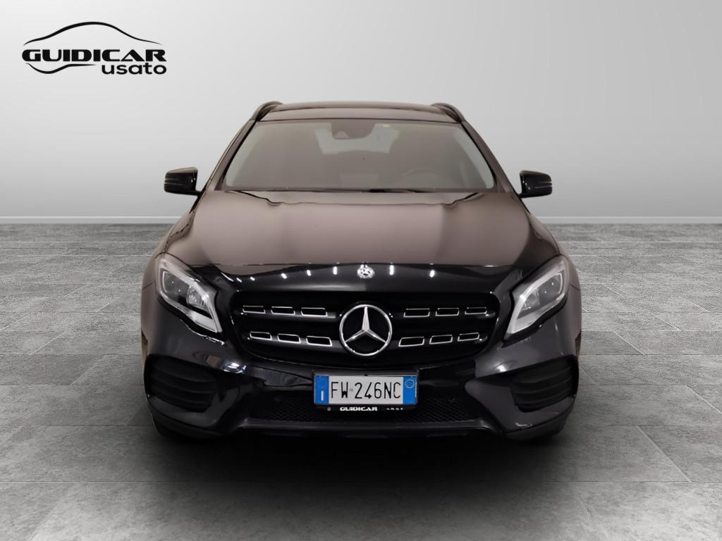 Mercedes-Benz GLA-X156 2017 - GLA 200 d Night Edition auto