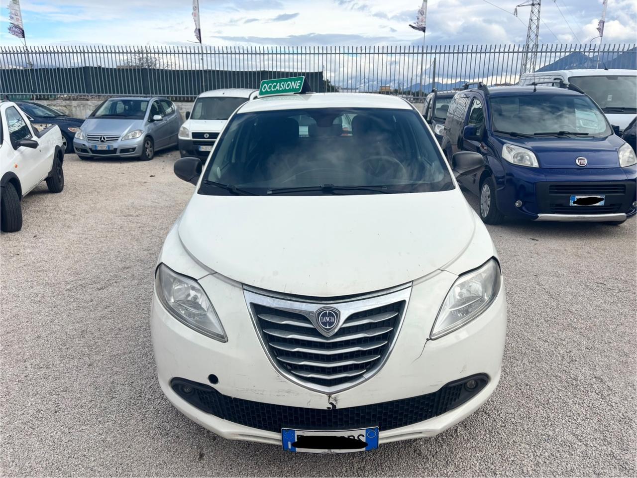 Lancia ypsilon