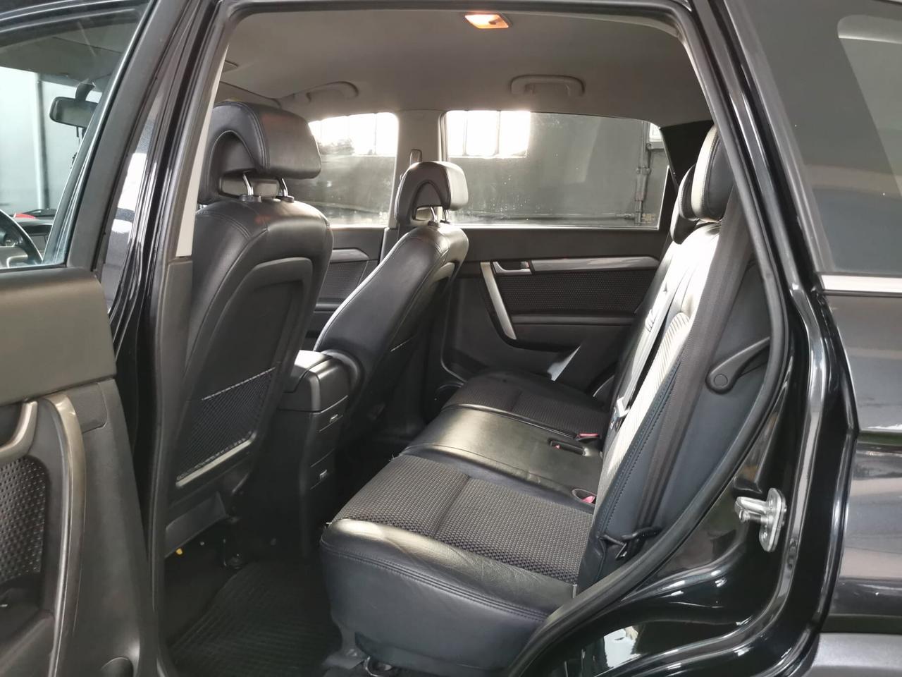 Chevrolet Captiva 2.4 2WD GPL 7 POSTI GARANZIA 12 MESI