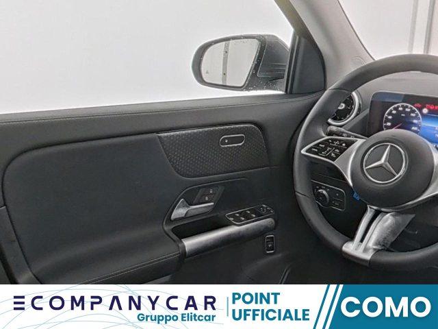 MERCEDES-BENZ GLA 180 Automatic Progressive Advanced