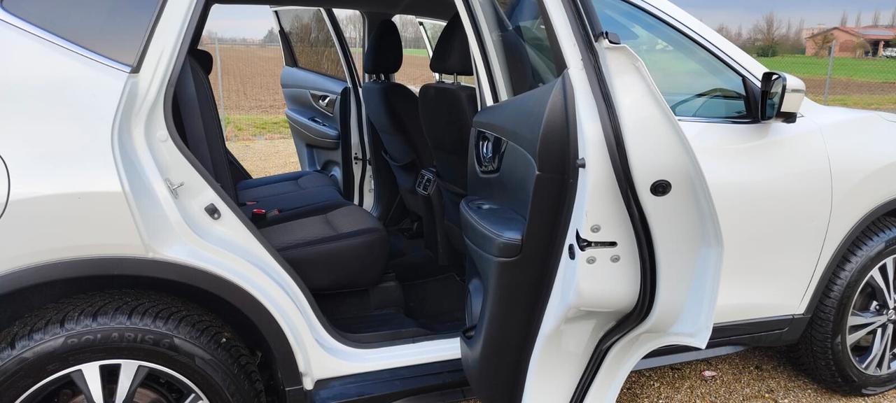 Nissan X-Trail 1.6 dCi 2WD Tekna