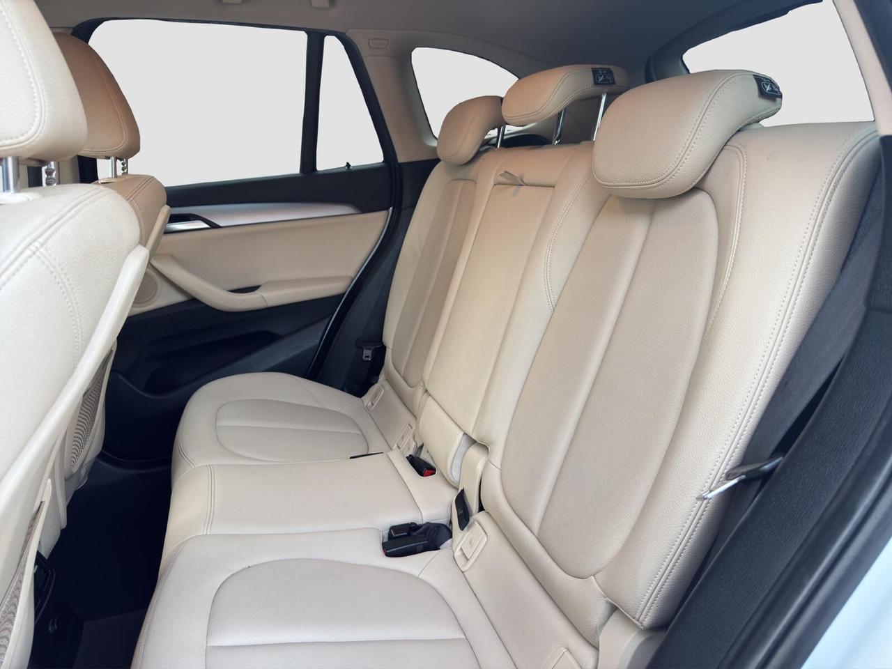 Bmw X1 x-drive18d Advantage automatica 2016