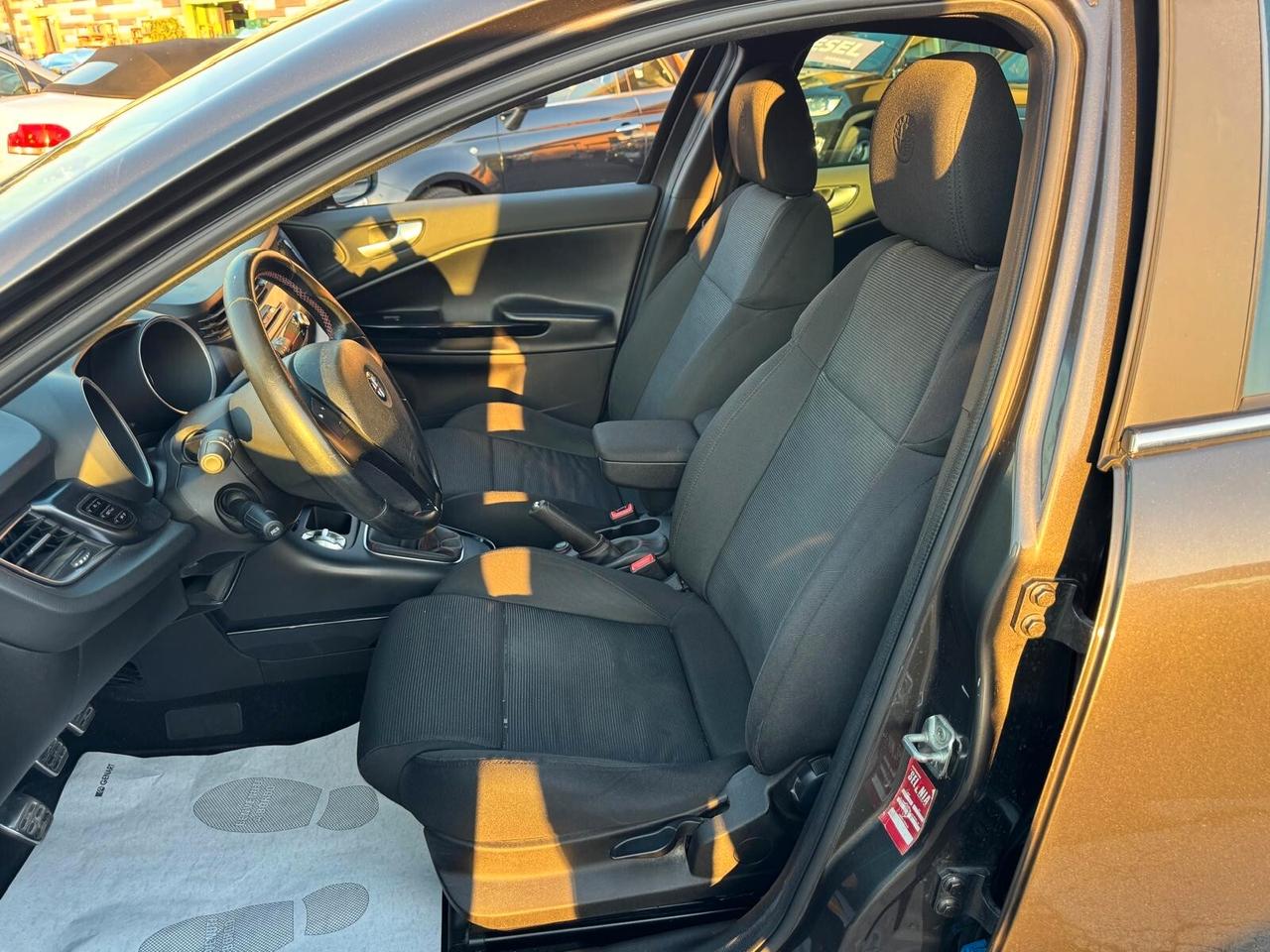 Alfa Romeo Giulietta 1.4 GPL 170CV DISTINCTIVE 2012