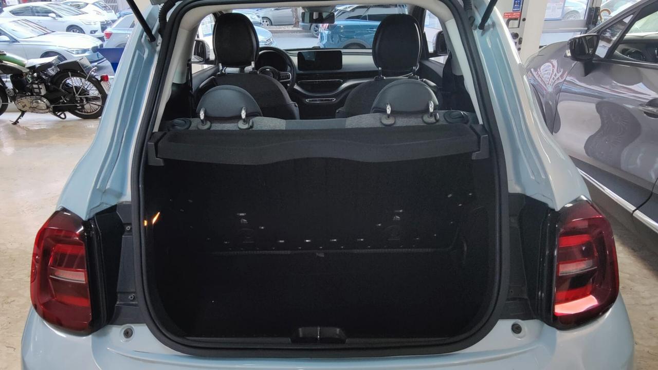 Fiat 500e Berlina 42 kWh