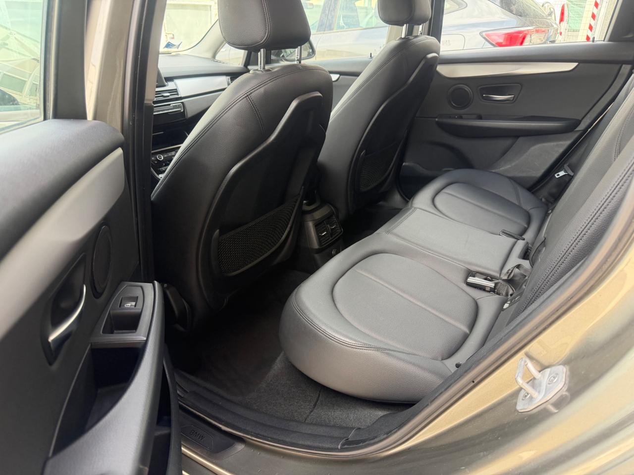 Bmw 218d Active Tourer Luxury