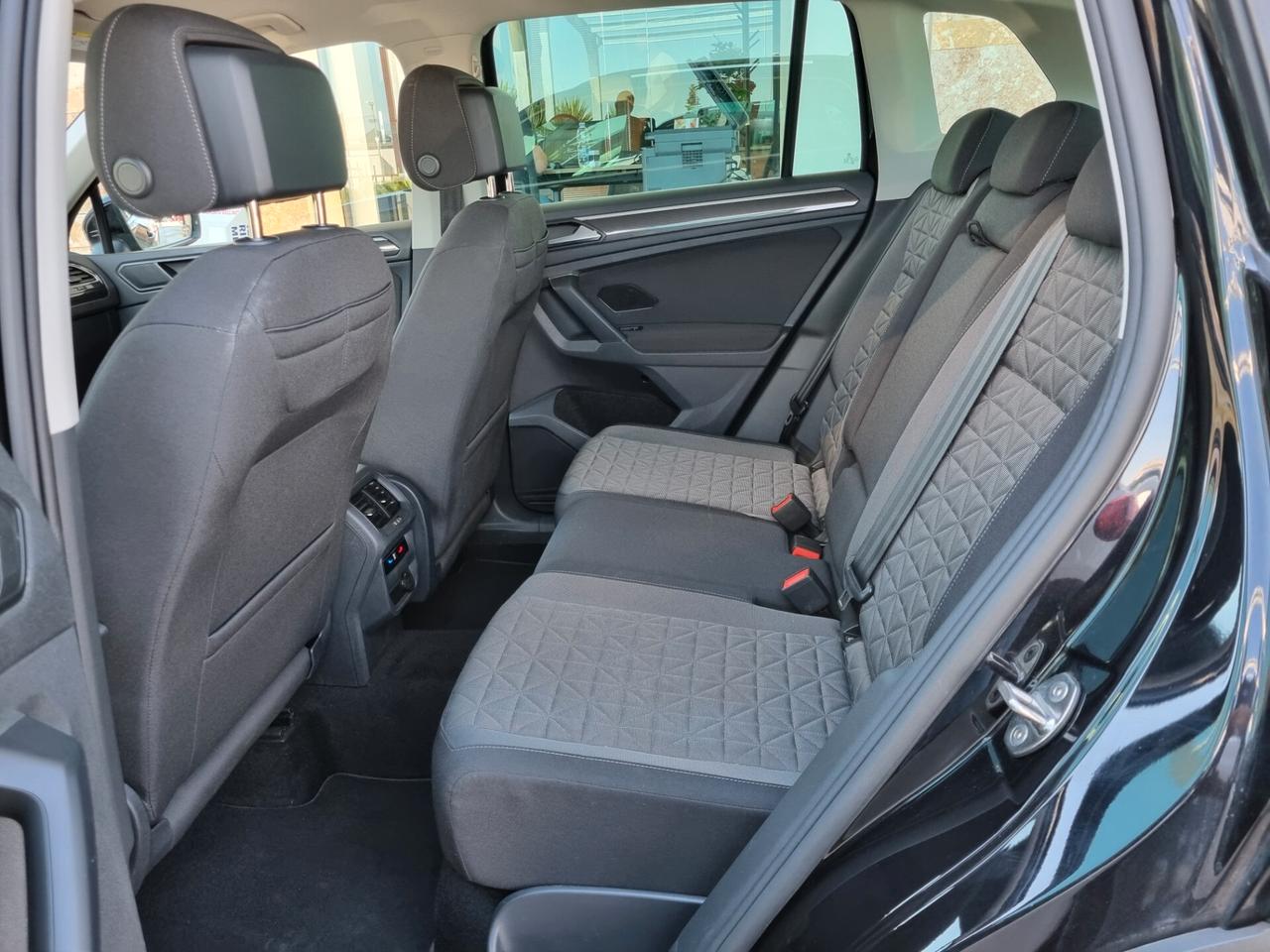 Volkswagen Tiguan II 2021 2.0 tdi Life 122cv