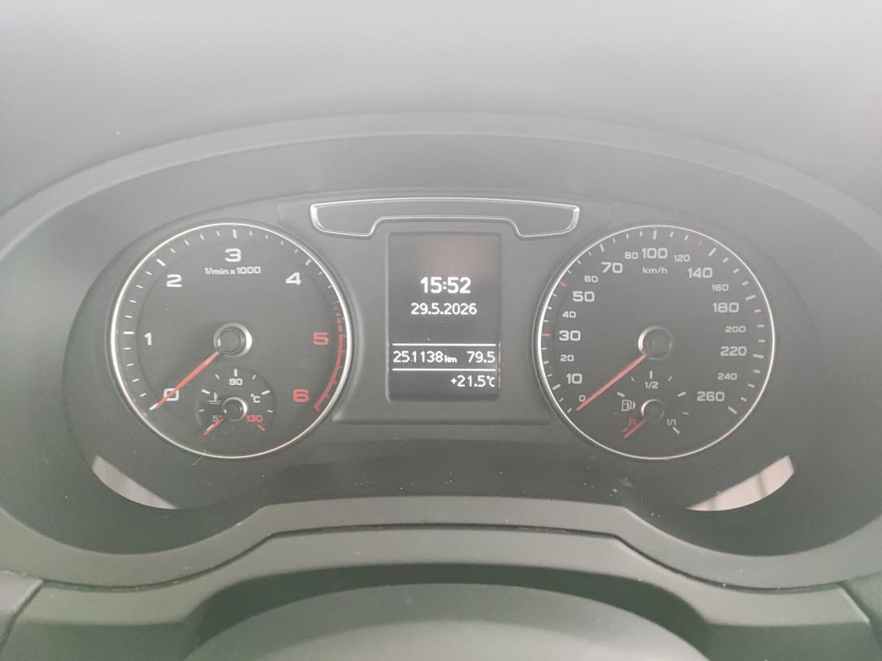 Audi Q3 2.0 TDI 120 CV Design